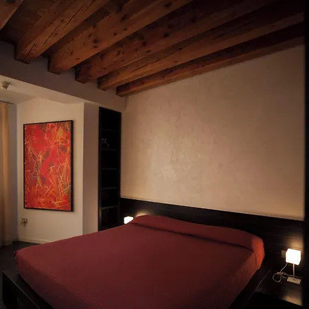 ゲストハウス カ ポッゾ