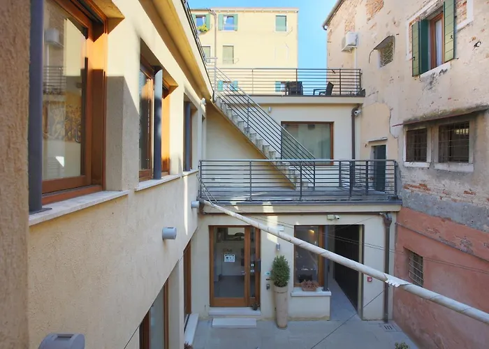 Ca' Pozzo Гостевой дом 4*