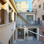 Ca' Pozzo Гостевой дом 4*