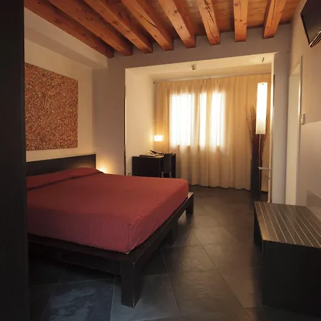 Ca' Pozzo 4*