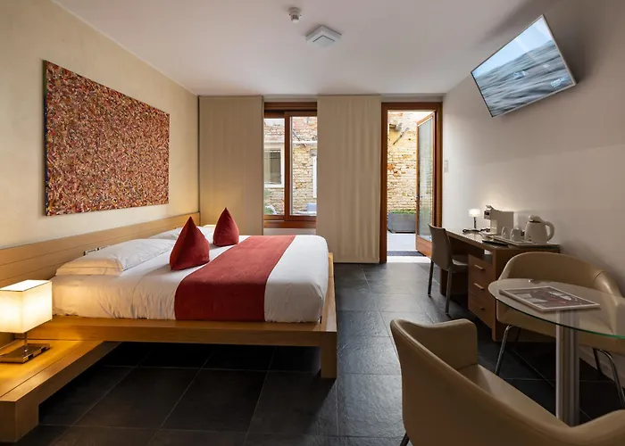 Guest house Ca' Pozzo 4*