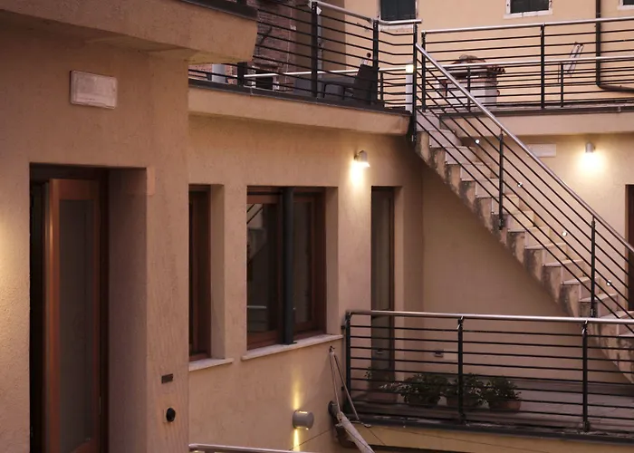 Guest house Ca' Pozzo 4*