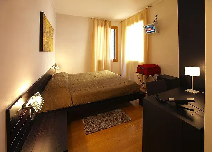 Ca' Pozzo Guest house 4*