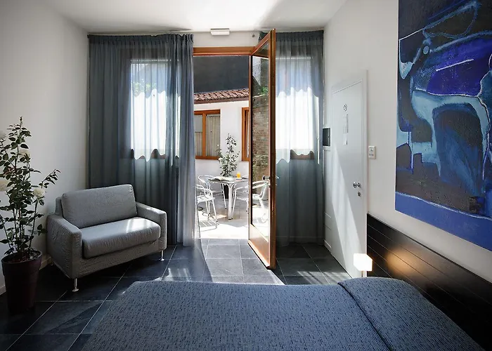 Guest house Ca' Pozzo 4*